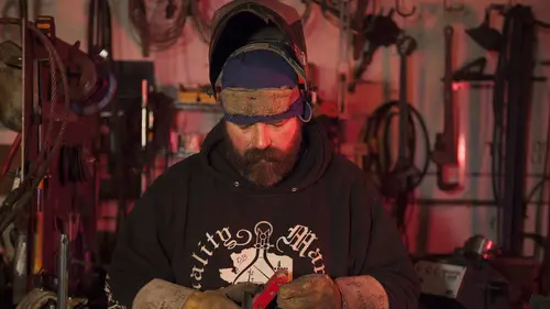 De rouille et d'acier S01E01 Le bec dans l'eau