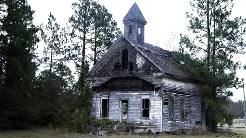 The Dead Files : Enquêtes paranormales S01E14 Encerclés