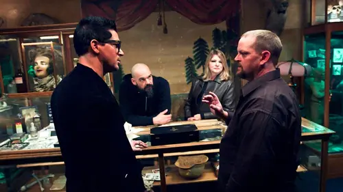 Deadly Possessions La commode ensorcelée & Le massacre de la Saint-Valentin