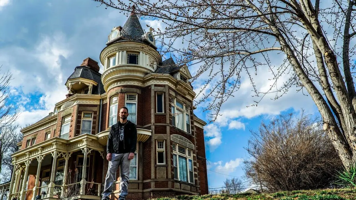 Death Walker with Nick Groff La villa de McInteer