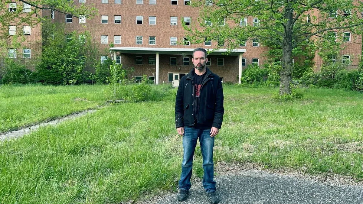 Death Walker with Nick Groff Sanatorium dans l'Indiana