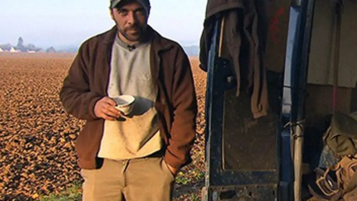 Debout, au coeur de la crise