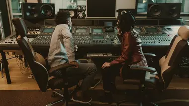 Sam Bosman : Little Bit Better