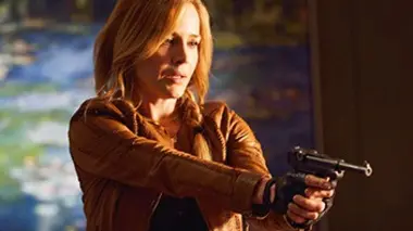 Defiance S03E04 Silence radio
