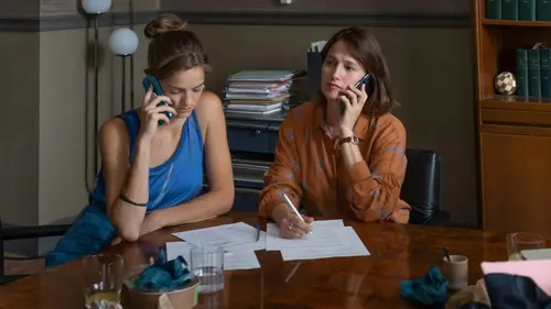 Délits mineurs S01E01 Elena