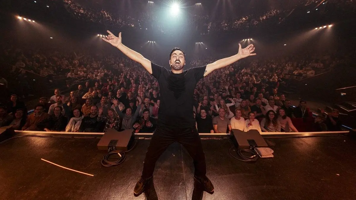 Démasqué de Pablo Andres