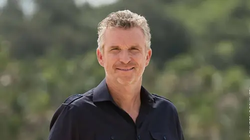 Denis Brogniart présente Soirée "Eliott Schonfeld"