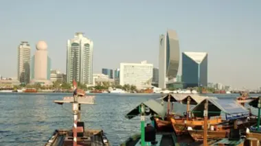 Départ immédiat Dubaï : l'incroyable vie des Français au pays de la démesure