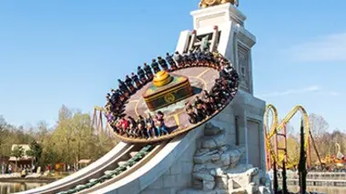 Départ immédiat Parc Astérix, Europa Park : les secrets de leur incroyable succès