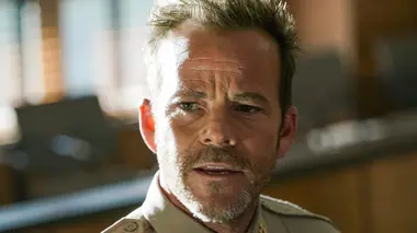 Deputy S01E05 Noir et bleu