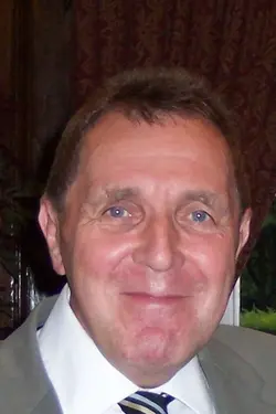 Photo Derek Wadsworth