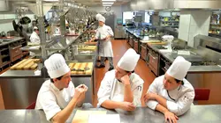 Derrière les portes de l'ITHQ