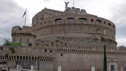 Derrière les portes du Vatican