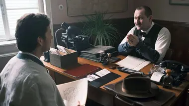 Josef et le triangle rose