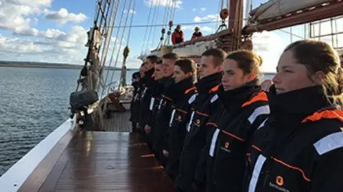 Des bateaux et des hommes E02 A l'école de la mer
