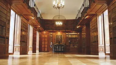 Des siècles d'histoire, le château d'Attre