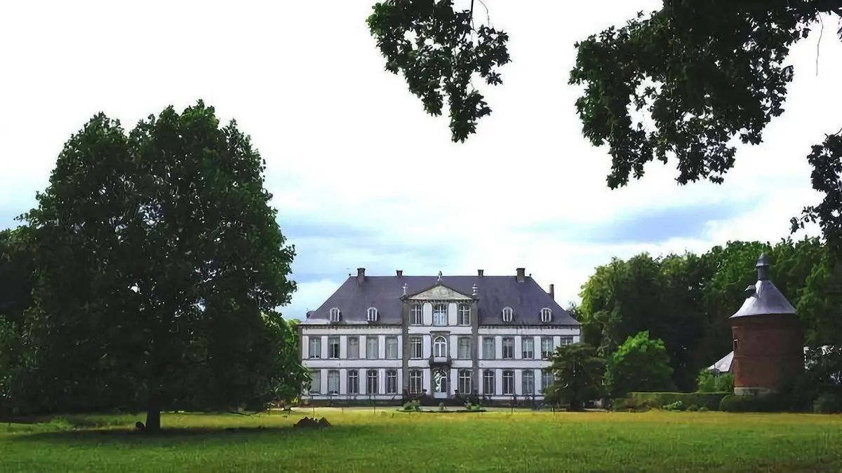 Des châteaux et des hommes, un siècle d'histoire E02 Des siècles d'histoire, le château d'Attre