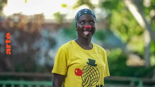 Des clowns dans les bidonvilles