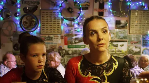 Des confettis sur le béton