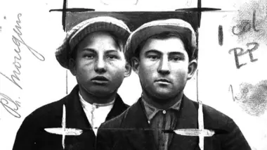 Des crimes presque parfaits La tuerie de Valensole, drame au pays de la lavande