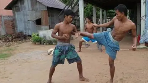 Des écoles pas comme les autres S02E00 Les arts martiaux