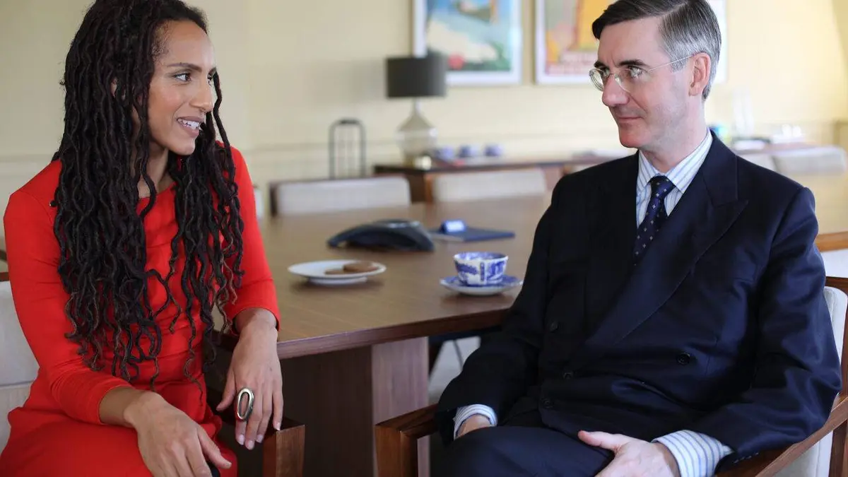 Des héros controversés