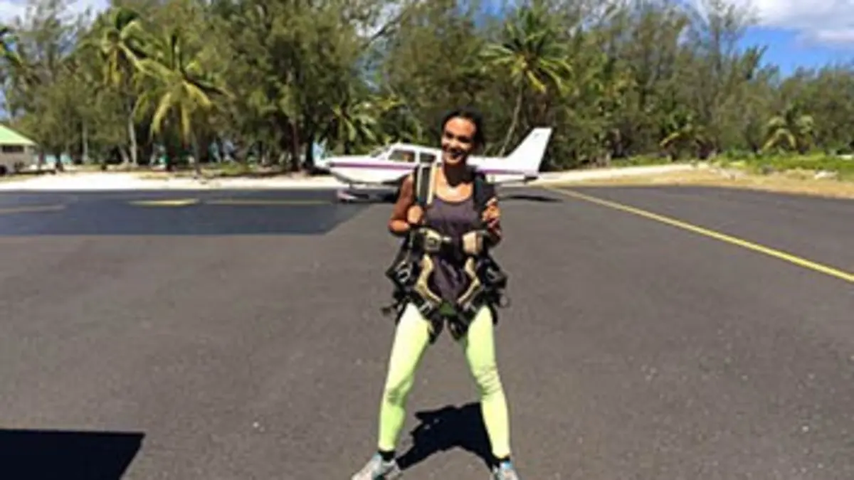 Des îles et des ailes E04 Chute libre sur Bora-Bora