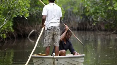 Des îles et des hommes S01E03 La Nouvelle-Calédonie : retour aux sources