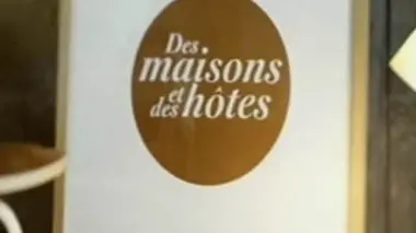 Des maisons et des hôtes