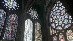 Des monuments et des hommes  France : La cathédrale de Chartres