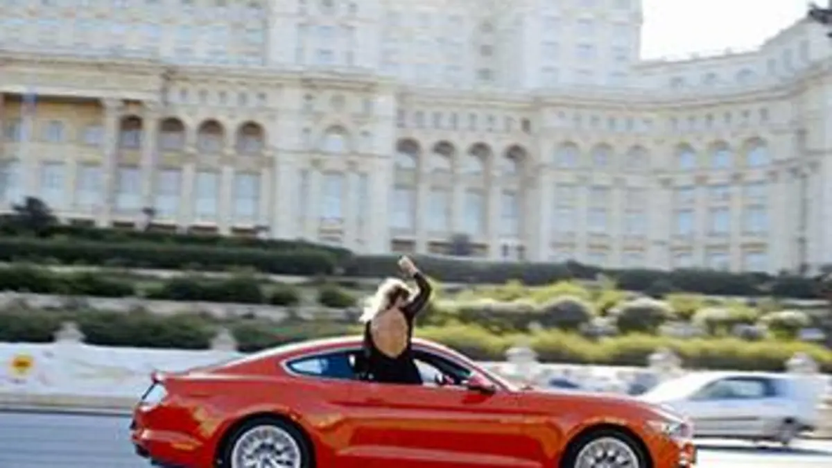 Des palais pour le peuple E03 Palais du Parlement, Bucarest