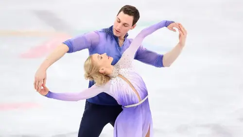Des patineurs hors norme : Le couple Aljona Savchenko et Bruno Massot