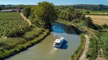 Sur le canal du Midi