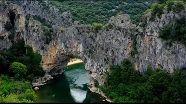 Des racines et des ailes Passion patrimoine : terroirs d'excellence en Ardèche