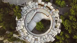 Des rêves de vacances en béton  Ex-Yougoslavie