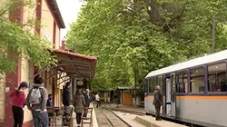 Des trains pas comme les autres S04E06 Grèce