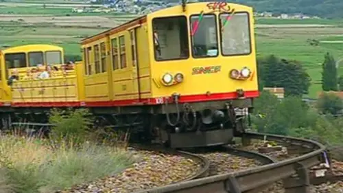 Des trains pas comme les autres E19 France : petits trains, grandes passions (2/2)