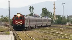 Des trains pas comme les autres S02E00 Turquie (2/2)