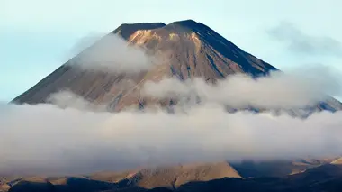 Nouvelle-Zélande, lacs volcaniques en terre maorie
