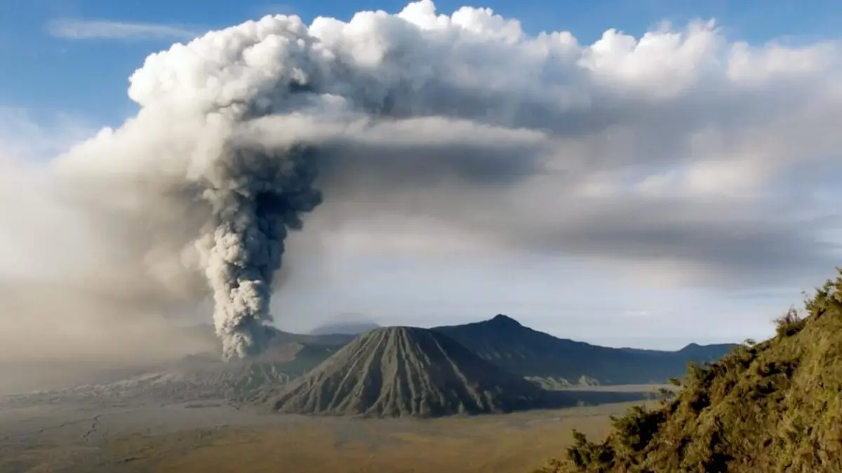 Des volcans et des hommes Bromo, le volcan sacré de Java