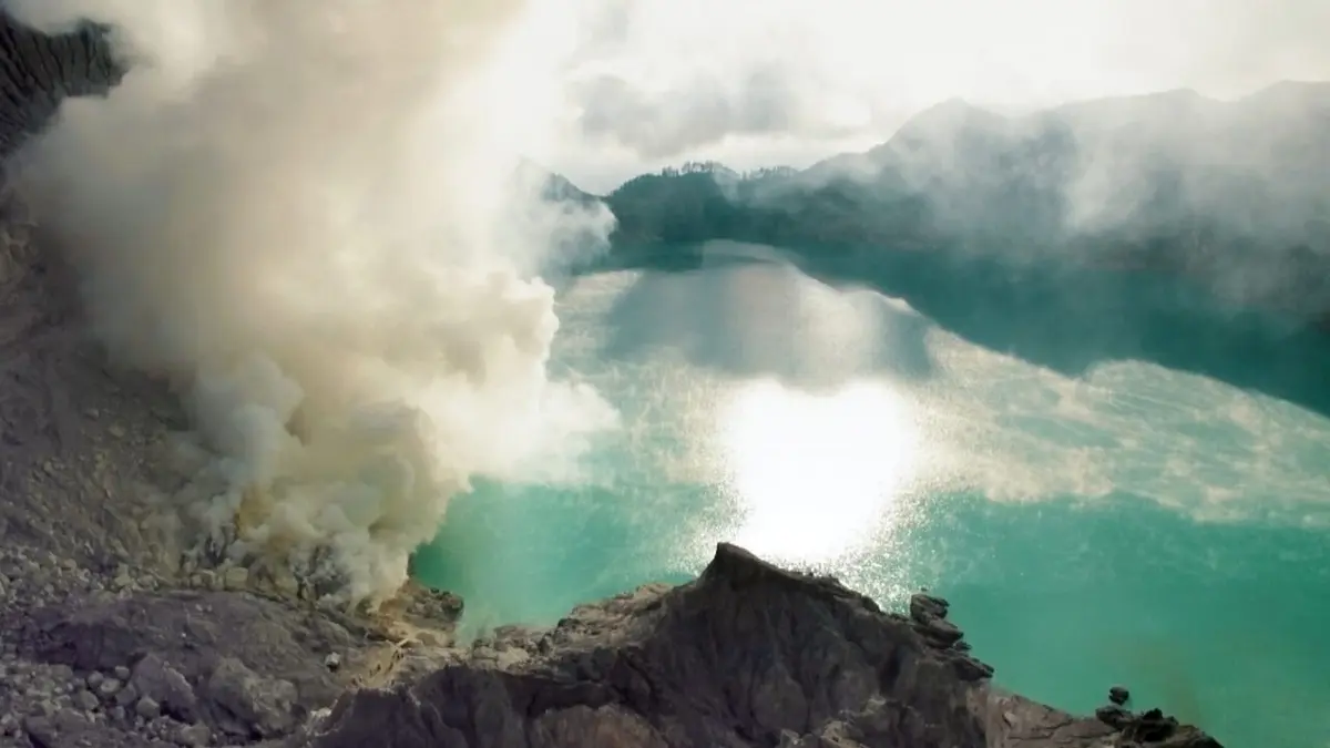 Des volcans et des hommes Kawah Ijen : dans l'enfer du soufre