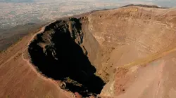 Des volcans et des hommes