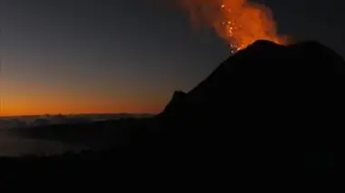 La Réunion, le volcan rouge