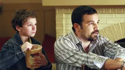 Desperate Housewives  S03E16 Attention, un mari peut en cacher un autre