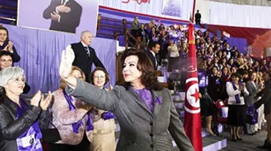 Despot Housewives E01 Les grandes dépensières
