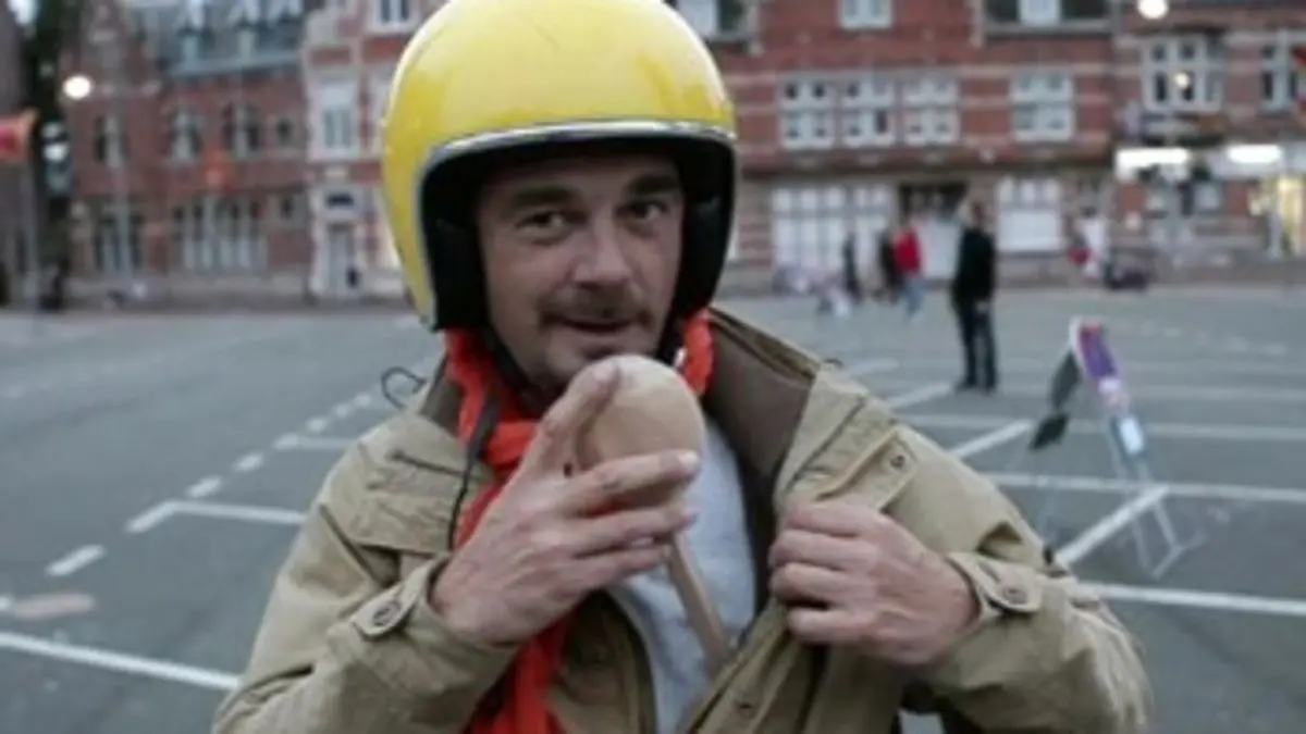 Détour(s) de mob E23 Un pays en fête