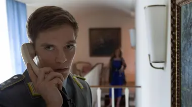 Deutschland 83 S01E01 Mutation forcée