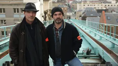 Deux flics sur les docks S02E01 Mauvaise pente