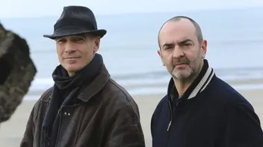 Deux flics sur les docks S03E01 La nuit du naufrage