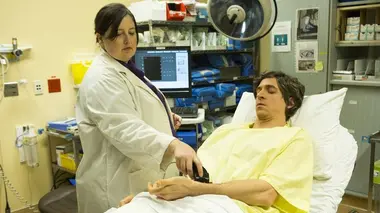 Diagnostic inconnu S01E08 Couverts d'insectes